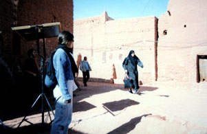 Marie dans les rues de Timimoun, tournage